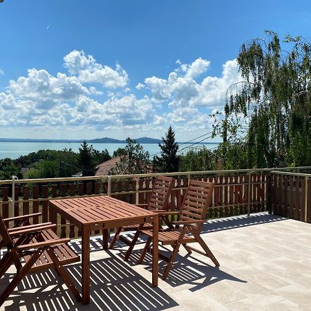 Bacchus Apartman - Borbarlang, Badacsony Badacsonytomaj Buitenkant foto