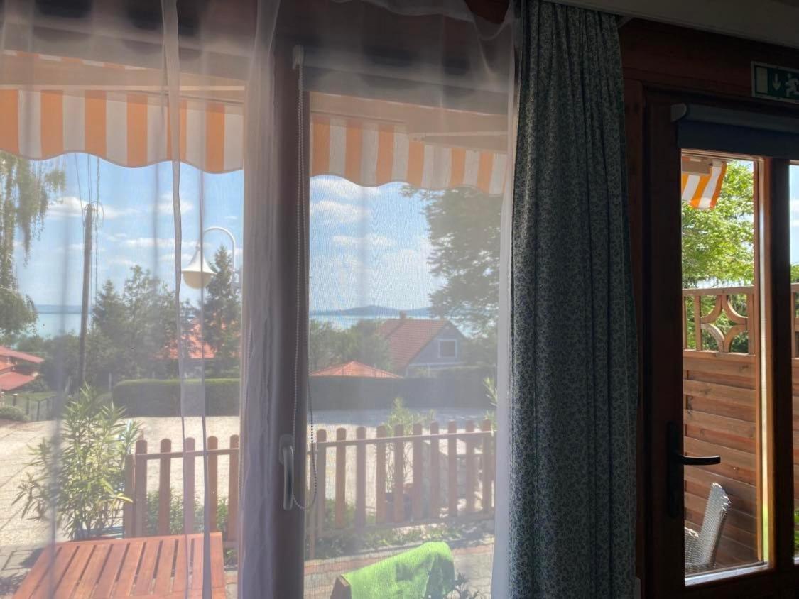 Bacchus Apartman - Borbarlang, Badacsony Badacsonytomaj Buitenkant foto
