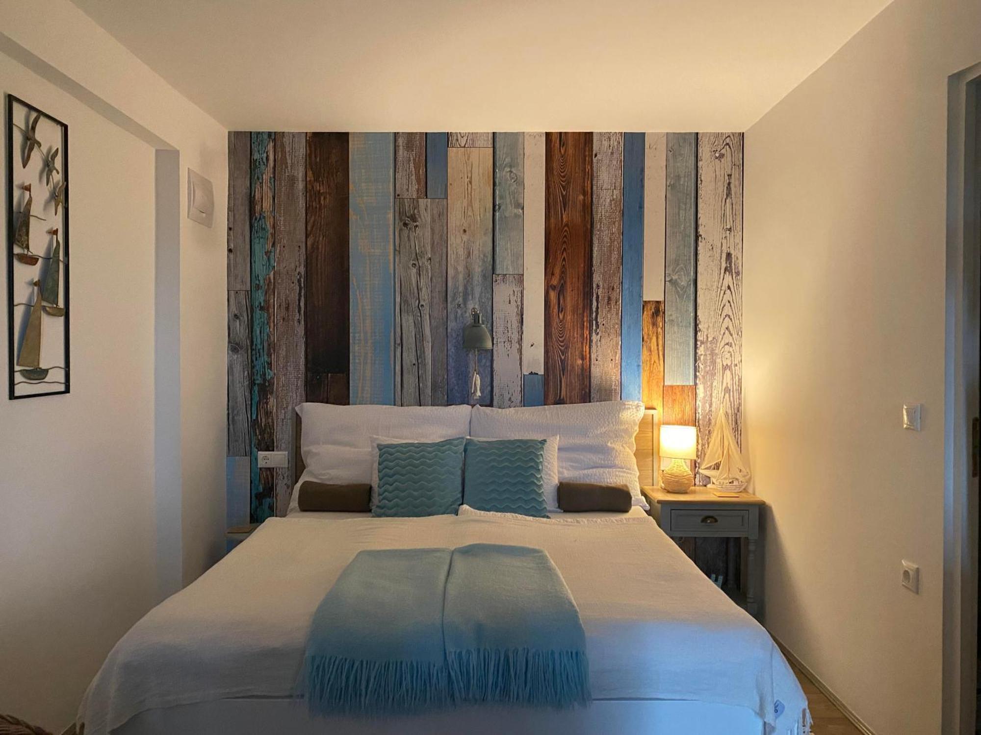 Bacchus Apartman - Borbarlang, Badacsony Badacsonytomaj Buitenkant foto