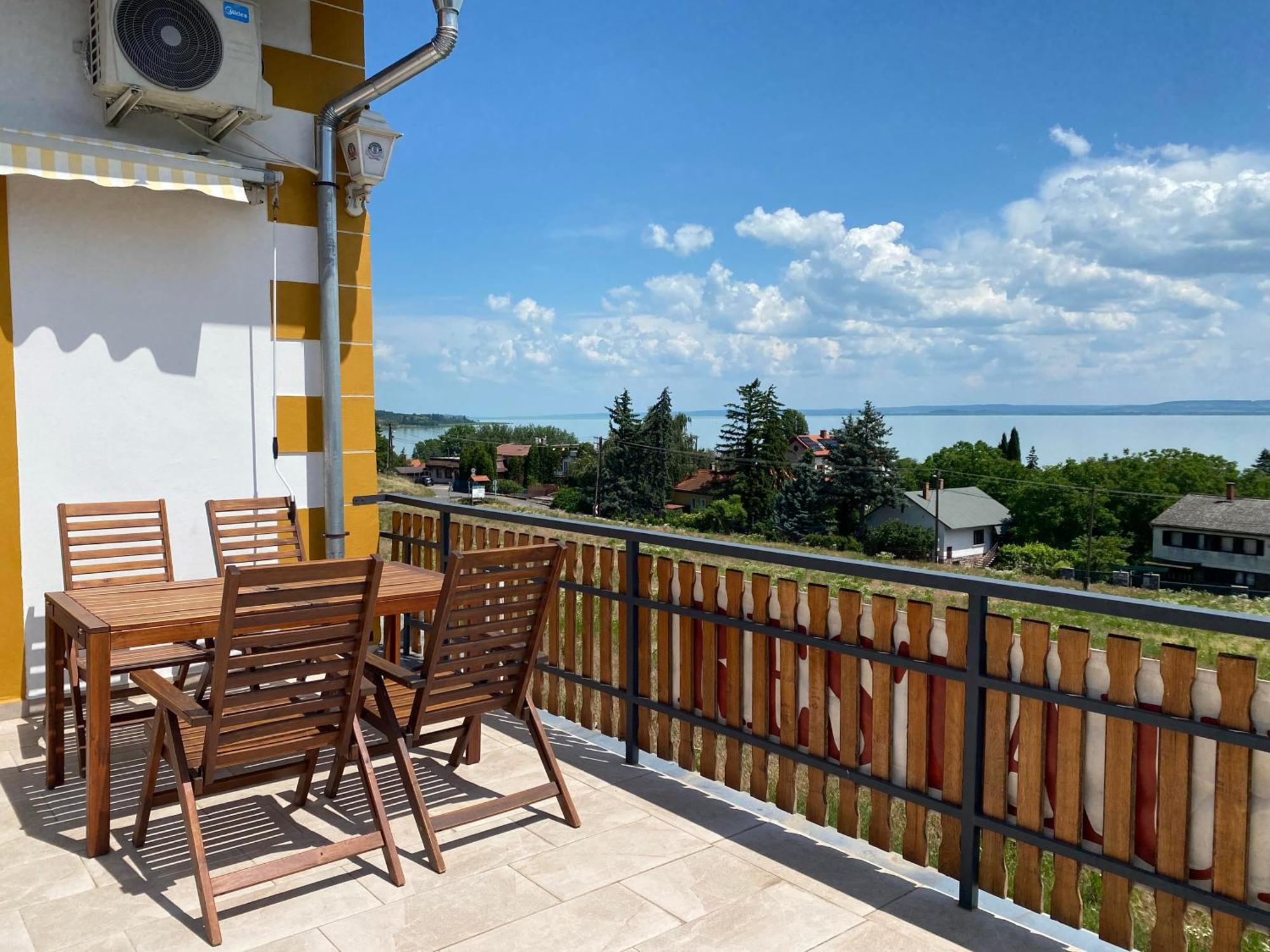 Bacchus Apartman - Borbarlang, Badacsony Badacsonytomaj Buitenkant foto